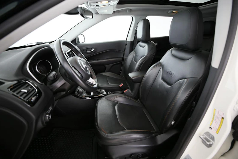 image du véhicule JEEP COMPASS