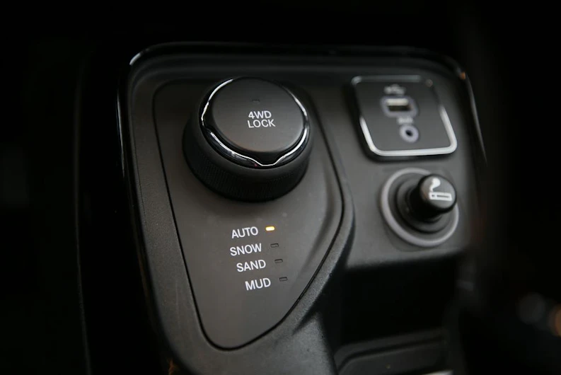 image du véhicule JEEP COMPASS