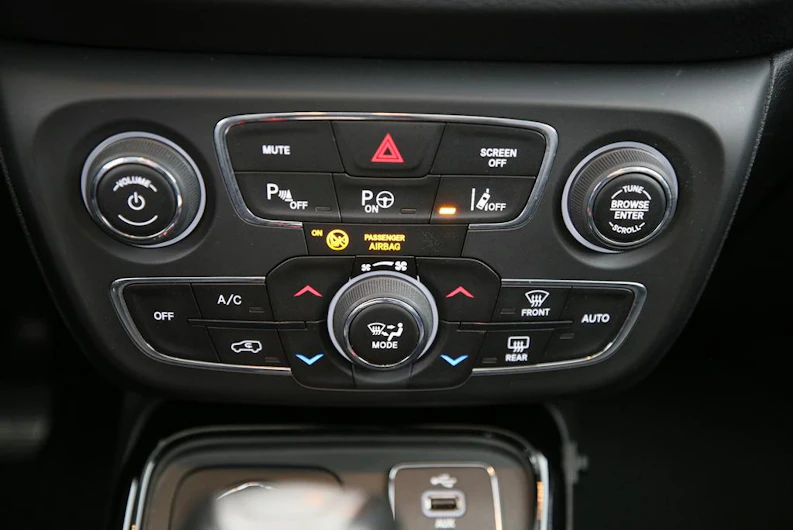 image du véhicule JEEP COMPASS