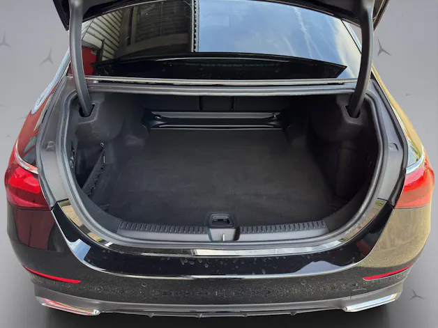 MERCEDES-BENZ E 220 d AMG Line 4matic