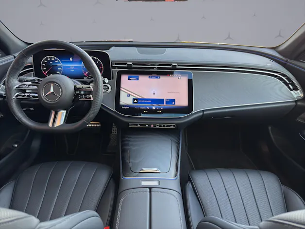 MERCEDES-BENZ E 220 d AMG Line 4matic