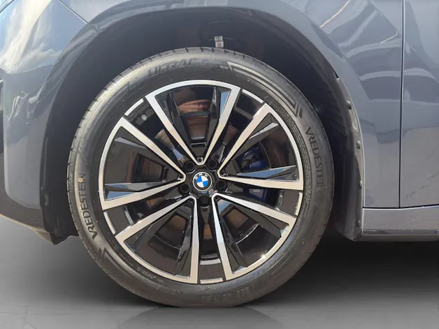 BMW iX3 50 xDrive