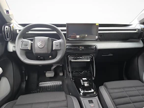 https://vehicle.imgix.net/4474918/076e0db9-3fbc-4bc7-a571-0df486999cdd.jpg