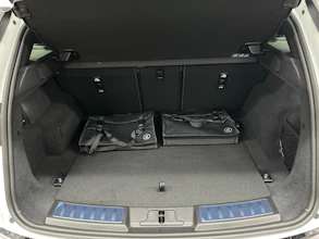 https://vehicle.imgix.net/4474937/020aa906-76f0-43b2-95ab-3e2f2af8fae7.jpg