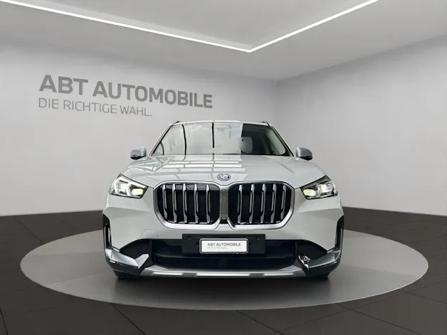 BMW X1 U11 30e xDrive paddles