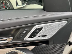 BMW X1 U11 30e xDrive paddles