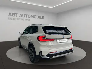 BMW X1 U11 30e xDrive paddles