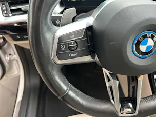 BMW X1 U11 30e xDrive paddles