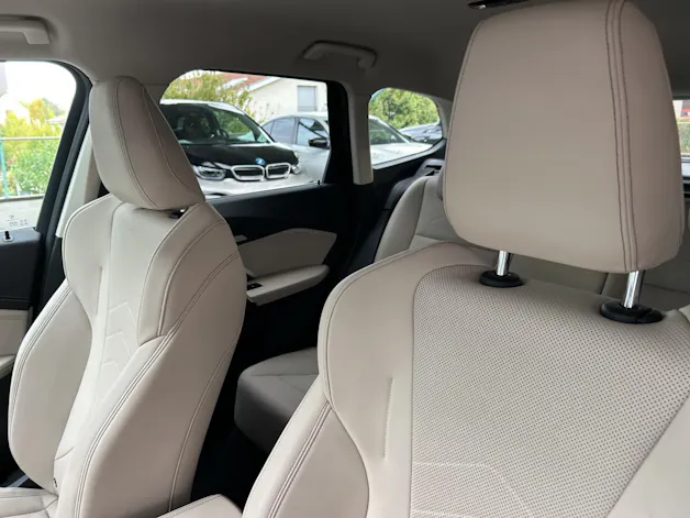 BMW X1 U11 30e xDrive paddles