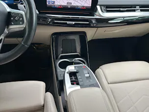 BMW X1 U11 30e xDrive paddles