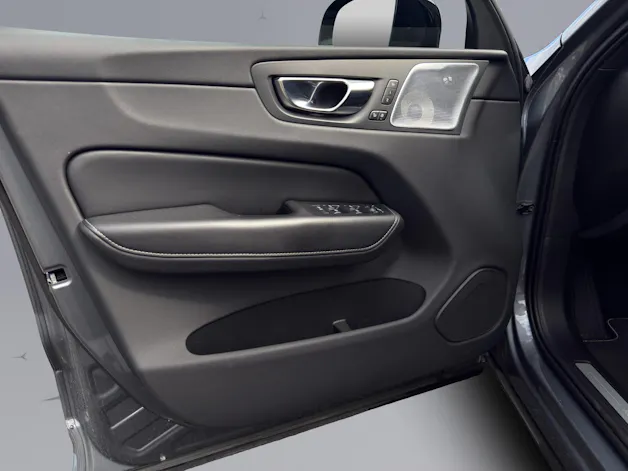 VOLVO XC60 2.0 T8 TE R-Design eAWD