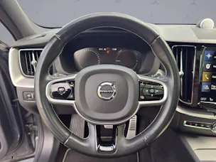 VOLVO XC60 2.0 T8 TE R-Design eAWD
