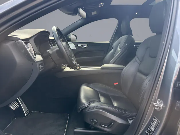 VOLVO XC60 2.0 T8 TE R-Design eAWD