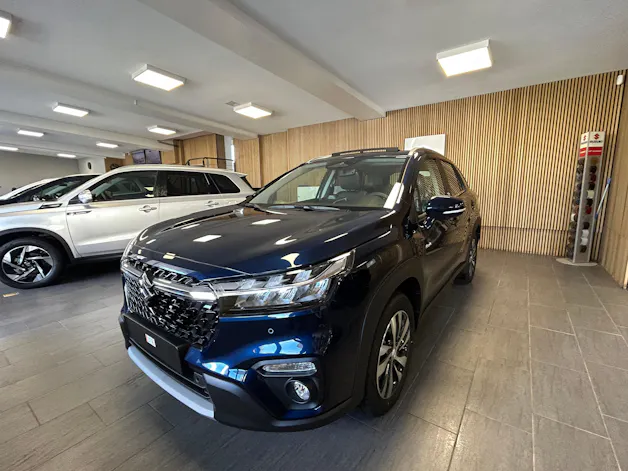 Suzuki S-Cross 1.4 T Piz Sulai Top Hybrid 4x4 4 ROUES HIVER OFFERT