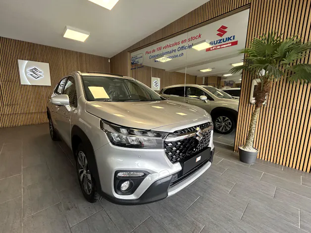 Suzuki S-Cross 1.4 T Piz Sulai Top Hybrid 4x4 4 ROUES HIVER OFFERT