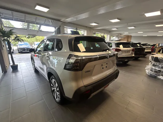 Suzuki S-Cross 1.4 T Piz Sulai Top Hybrid 4x4 4 ROUES HIVER OFFERT