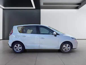 RENAULT Scénic 2.0 16V Dynamique CVT