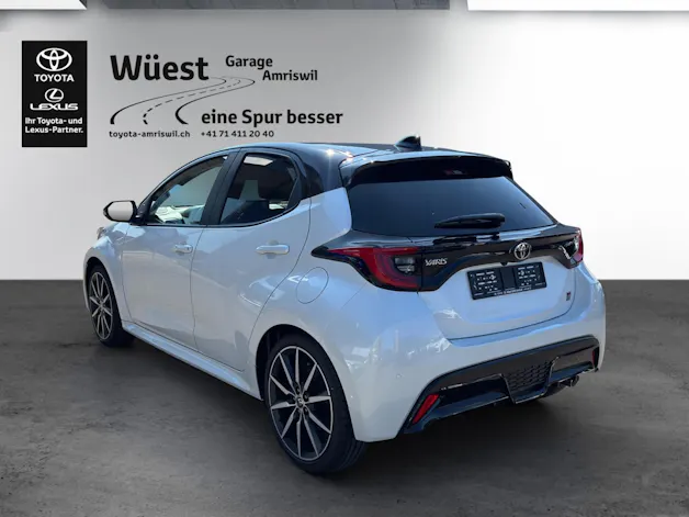 Toyota Yaris 1.5 VVT-i HSD GR Sport