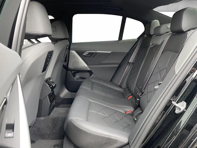 BMW i5 G60 M60 xDrive