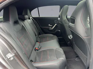 MERCEDES-BENZ A 220 AMG Line 4Matic