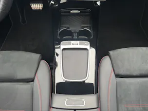 MERCEDES-BENZ A 220 AMG Line 4Matic