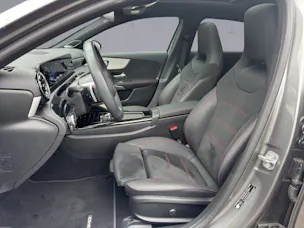 MERCEDES-BENZ A 220 AMG Line 4Matic