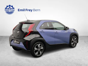 https://vehicle.imgix.net/4475070/1d17d4a1-3477-4ff6-8216-0b48986a80e1.jpg