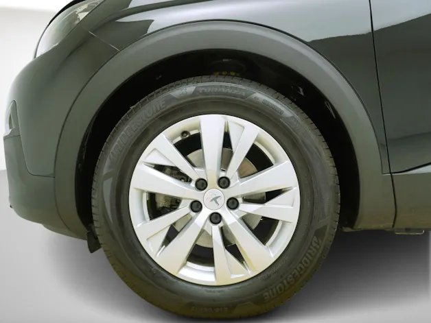 PEUGEOT 5008 1.5 BlueHDi Business Line