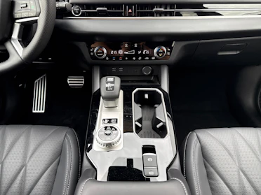 MITSUBISHI OUTLANDER 11