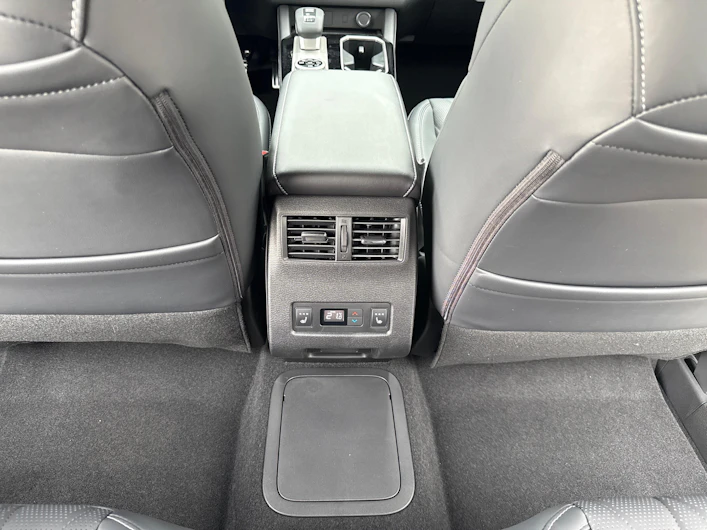 immagine del veicolo MITSUBISHI OUTLANDER