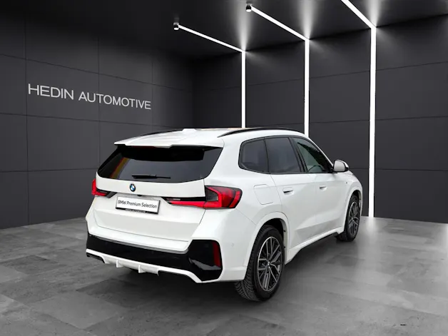 BMW X1 U11 20i sDrive paddles