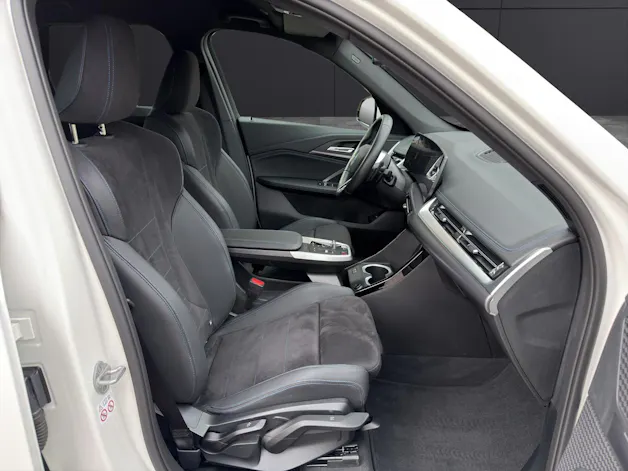 BMW X1 U11 20i sDrive paddles