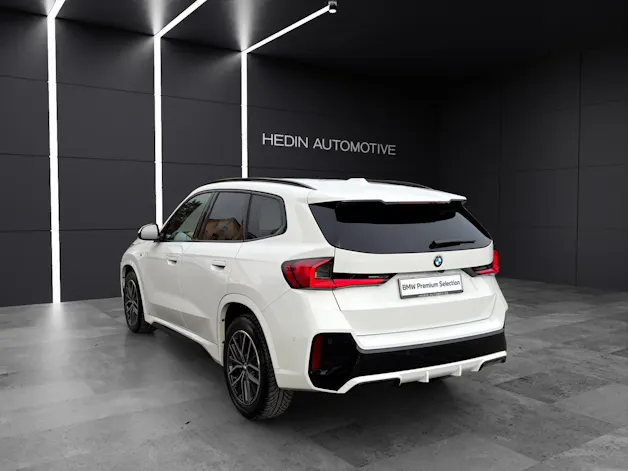 BMW X1 U11 20i sDrive paddles