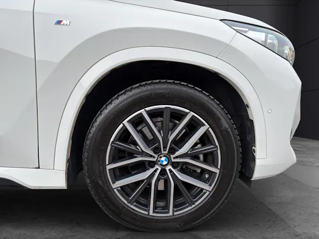 BMW X1 U11 20i sDrive paddles