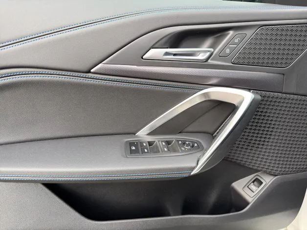BMW X1 U11 20i sDrive paddles