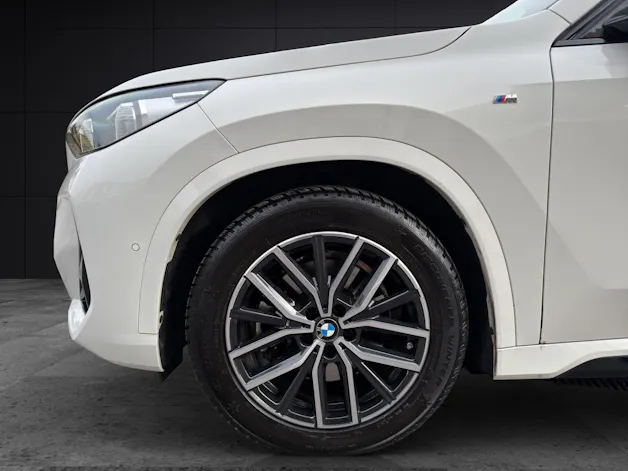 BMW X1 U11 20i sDrive paddles