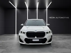 BMW X1 20i sDrive paddles