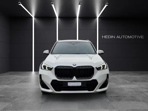 BMW X1 U11 20i sDrive paddles