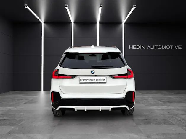 BMW X1 U11 20i sDrive paddles
