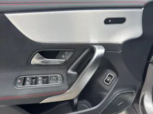 MERCEDES-BENZ CLA 250 AMG Line 4matic