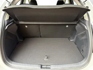 Toyota Yaris 1.5 VVT-i HSD Trend