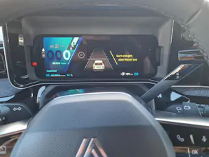 RENAULT R4 E-Tech Comfort Range techno