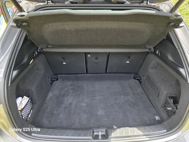 MERCEDES-BENZ GLA 250 Progressive 4matic