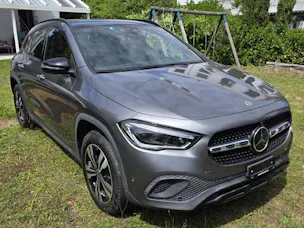 MERCEDES-BENZ GLA 250 Progressive 4matic