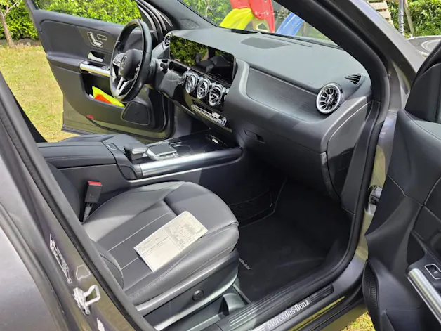 MERCEDES-BENZ GLA 250 Progressive 4matic
