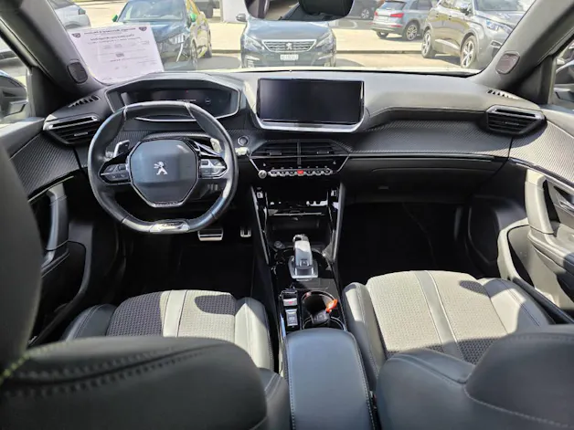 PEUGEOT 2008 1.2 PureTech 130 GT