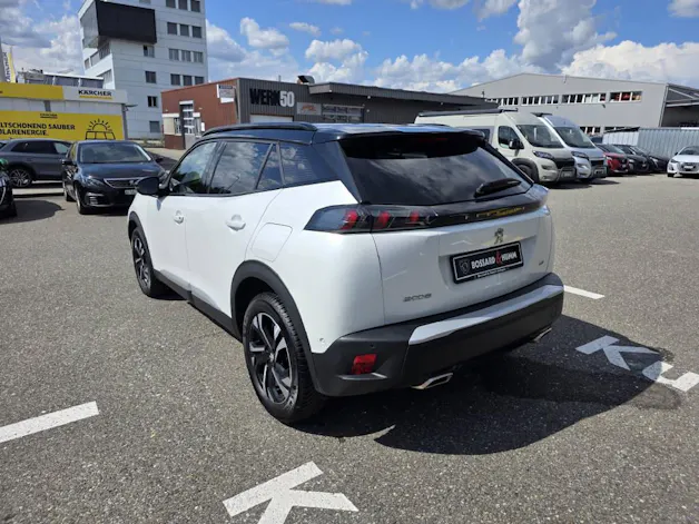 PEUGEOT 2008 1.2 PureTech 130 GT