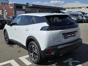 PEUGEOT 2008 1.2 Hybrid 145 Allure Premium