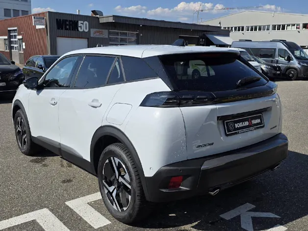 PEUGEOT 2008 1.2 Hybrid 145 Allure Premium