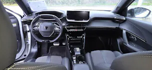 PEUGEOT 2008 1.2 PureTech 130 GT